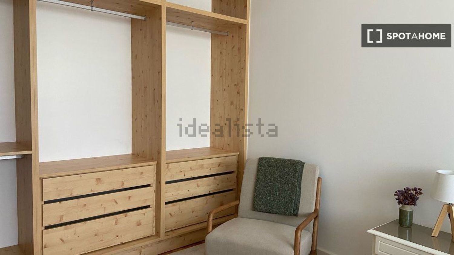 出租公寓 t1在Avenida General Roçadas - 卧室