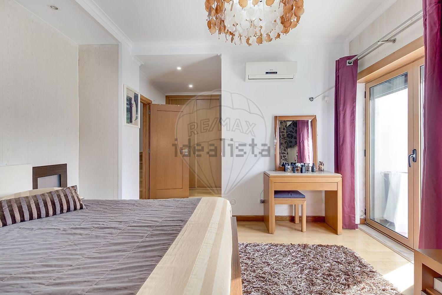 小楼房或独栋别墅出售在Rua Forças Armadas - 卧室