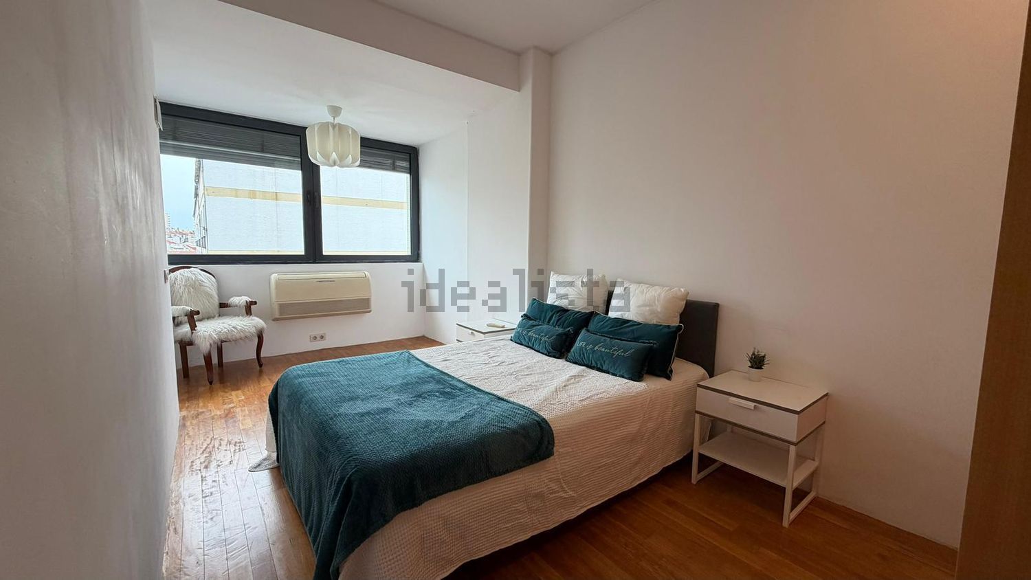 出租公寓 t2在Avenida Conselheiro Barjona de Freitas, 9 - 卧室