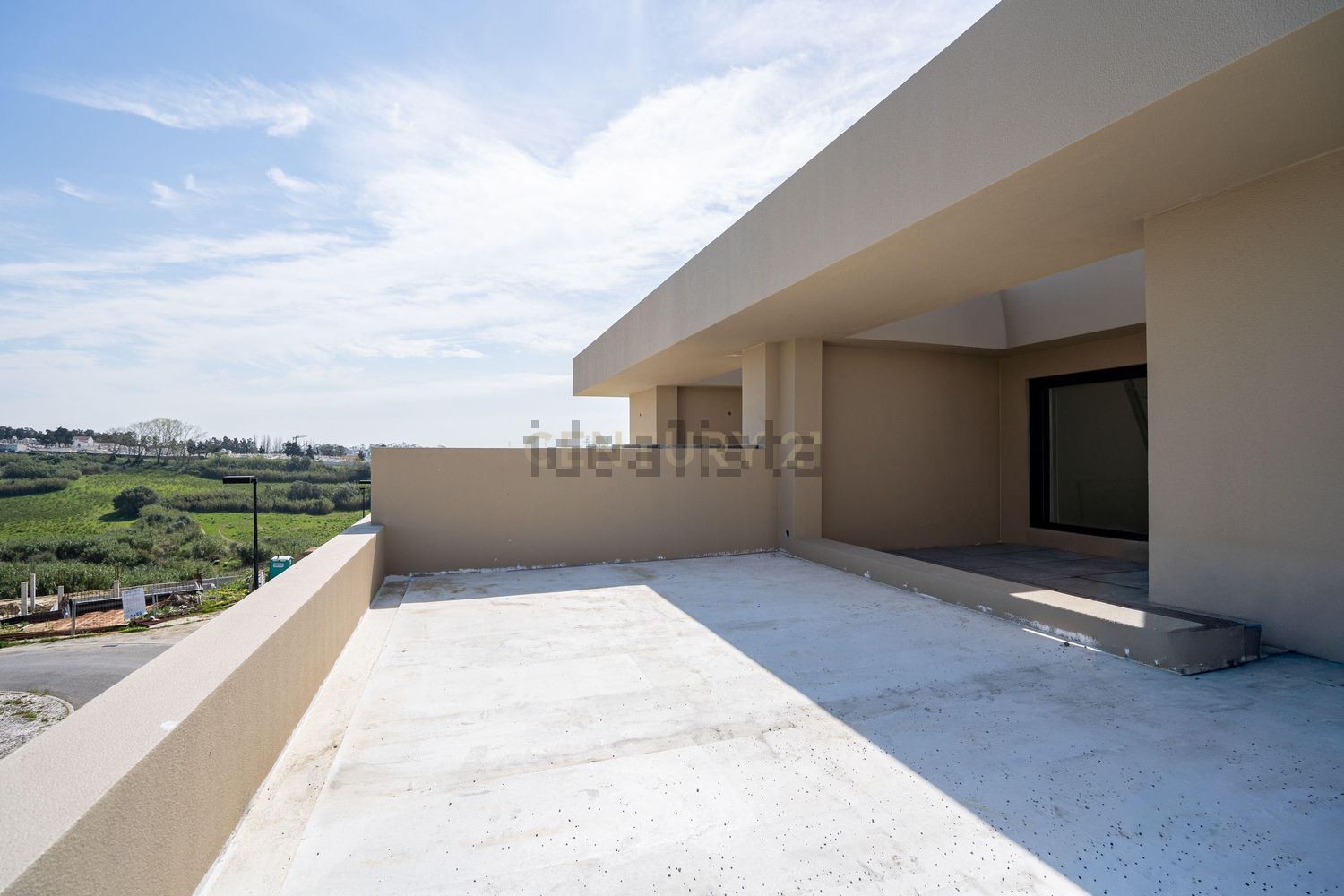 小楼房或独栋别墅出售在Rua Capitão Salgueiro Maia - 外立面