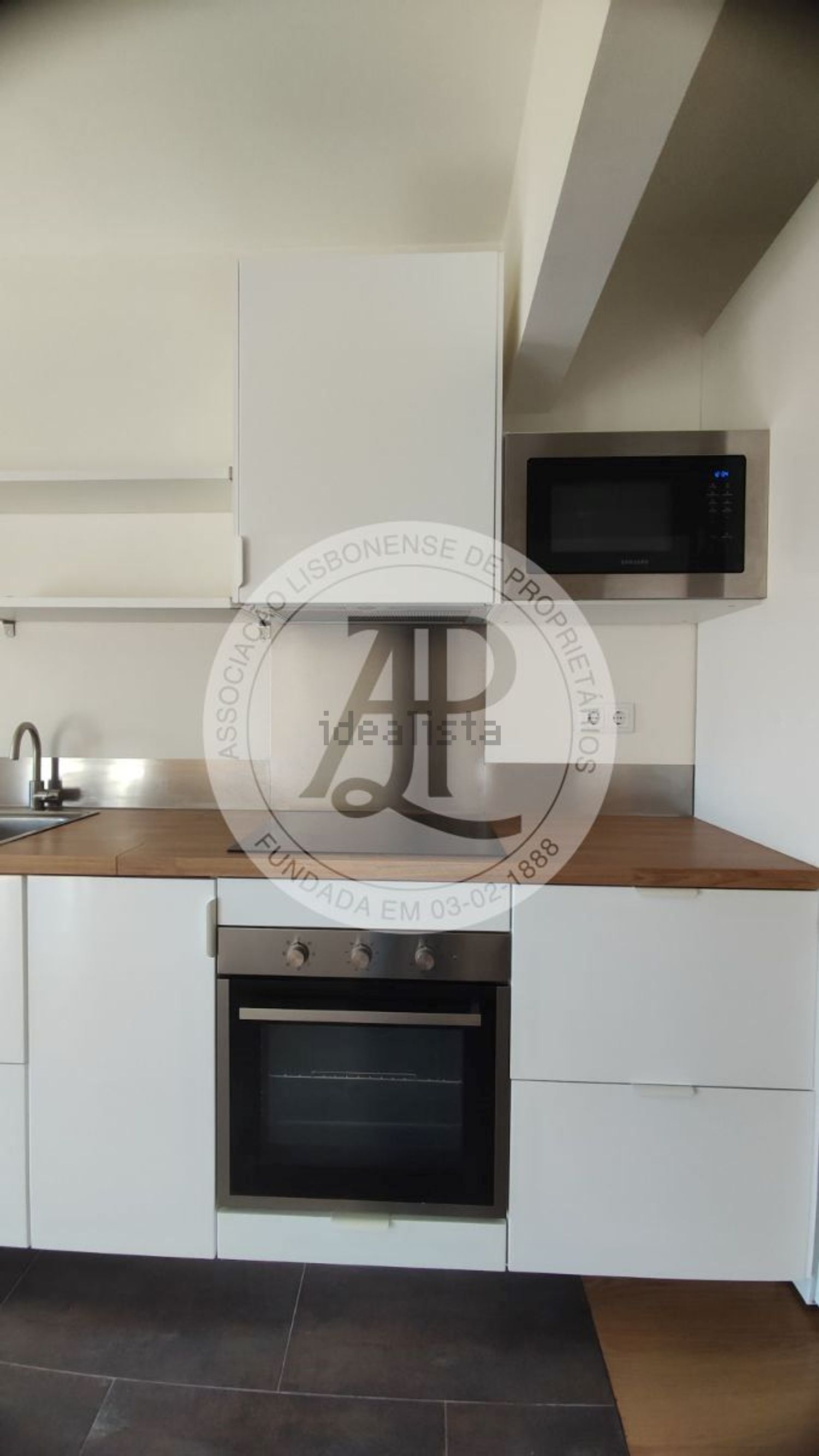 出租公寓 t3在Centro Histórico - Quinta da Luz - 厨房