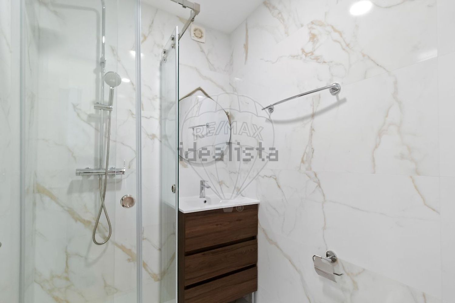 公寓 t3出售在Rua Humberto Madeira - 卫生间