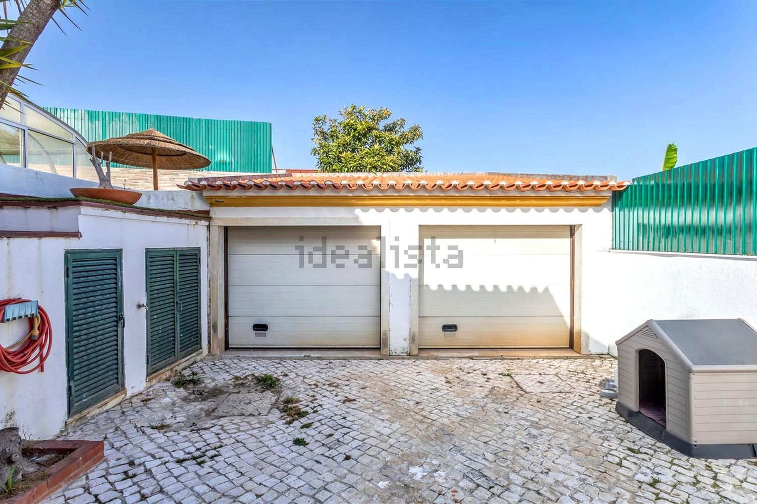 小楼房或独栋别墅出售在Rua dos Pintassilgos, 3 - 停车位