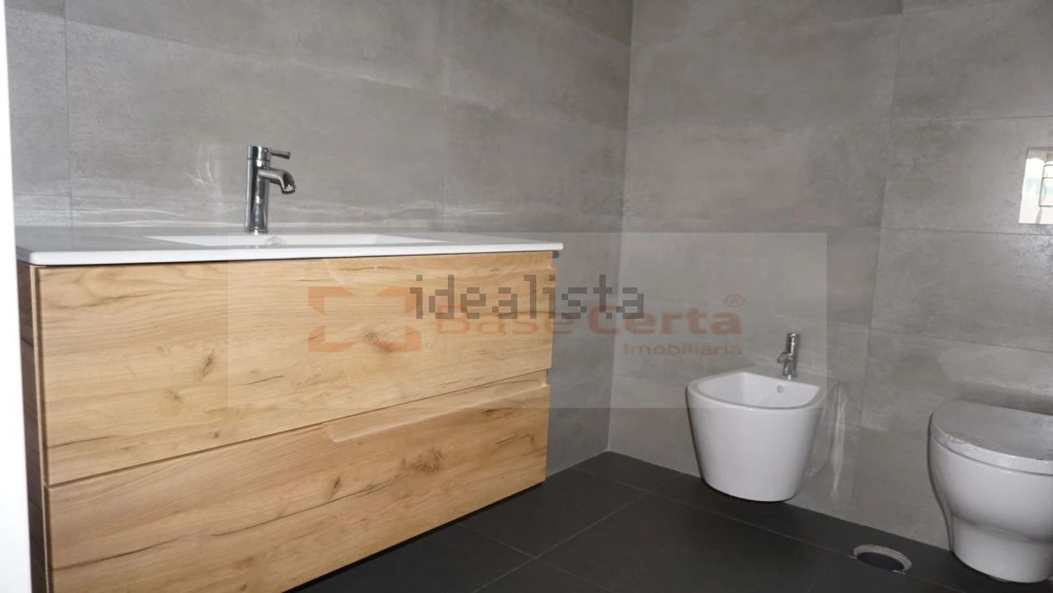 公寓 t3出售在Rua da Cerca, 21 - 卫生间