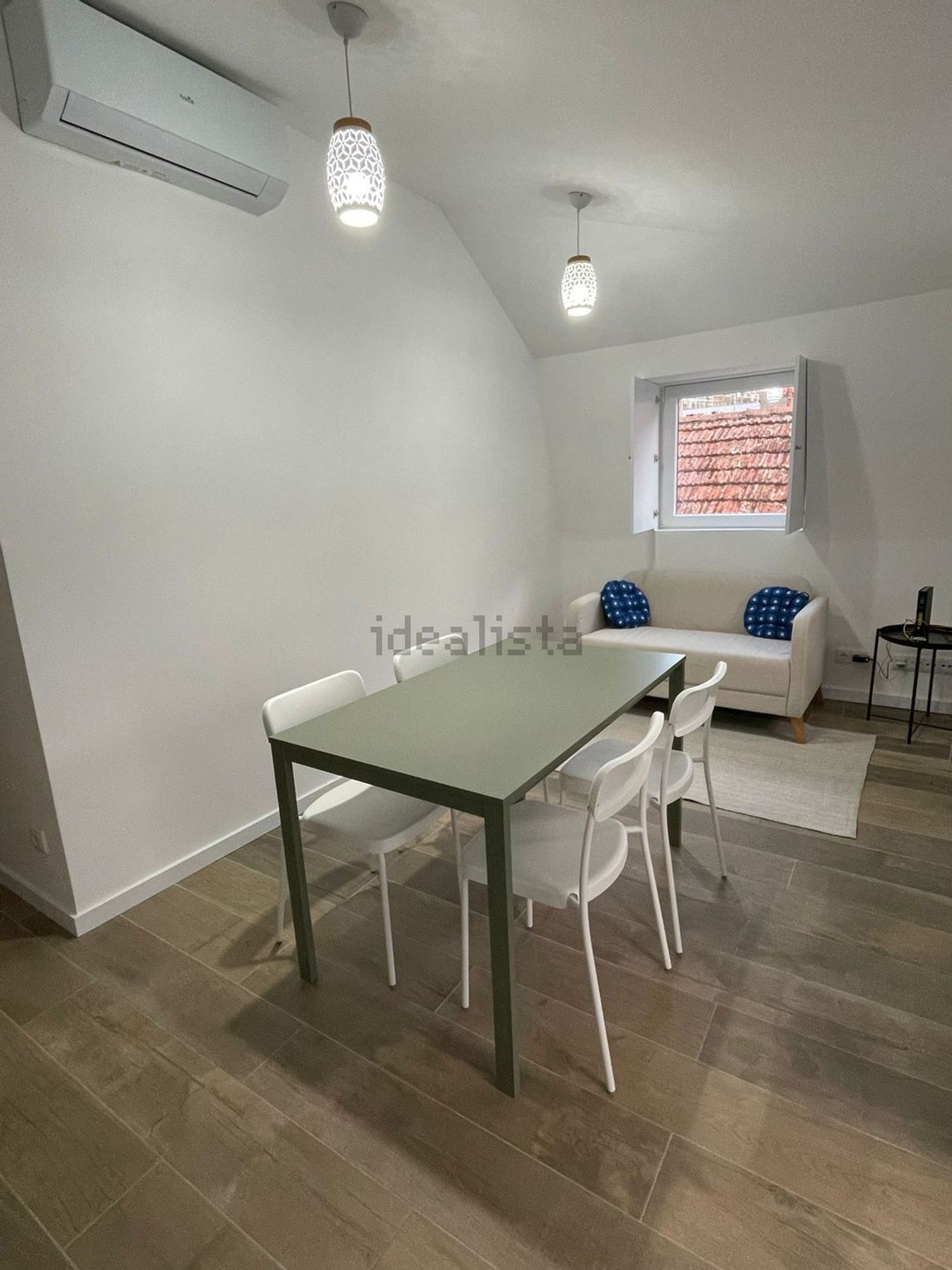 出租房间在Rua das Meloas, 26 - 客厅