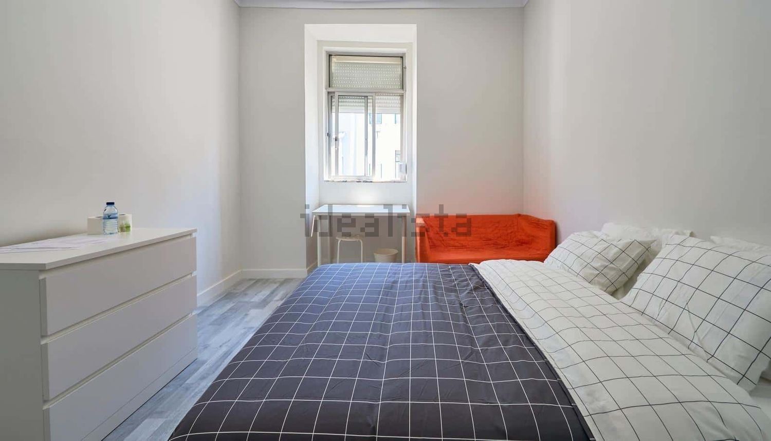 出租房间在Rua Barão de Sabrosa s/n - 卧室