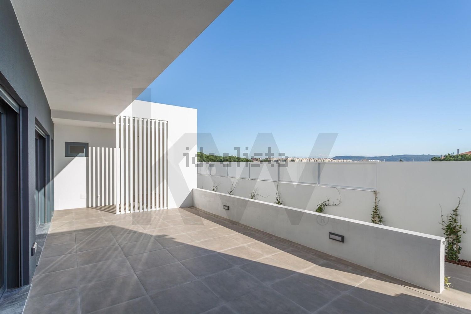 双拼别墅出售在Rua Marechal Craveiro Lopes s/n - 阳台