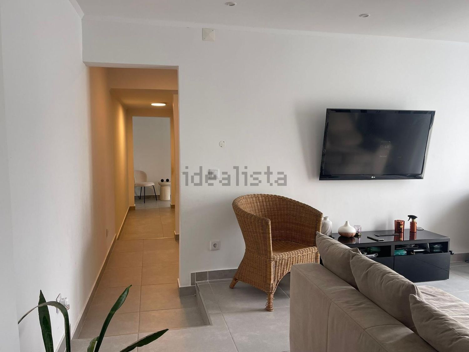 小楼房或独栋别墅出售在Estrada Municipal - 客厅