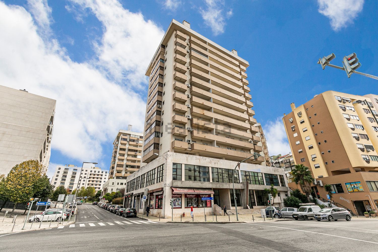 出租公寓 t4在Rua Major Neutel de Abreu - 外立面