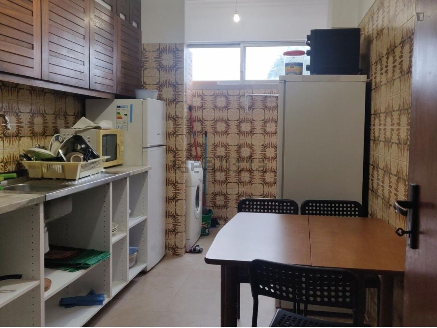 出租房间在Rua Luís de Freitas Branco, 1 - 厨房