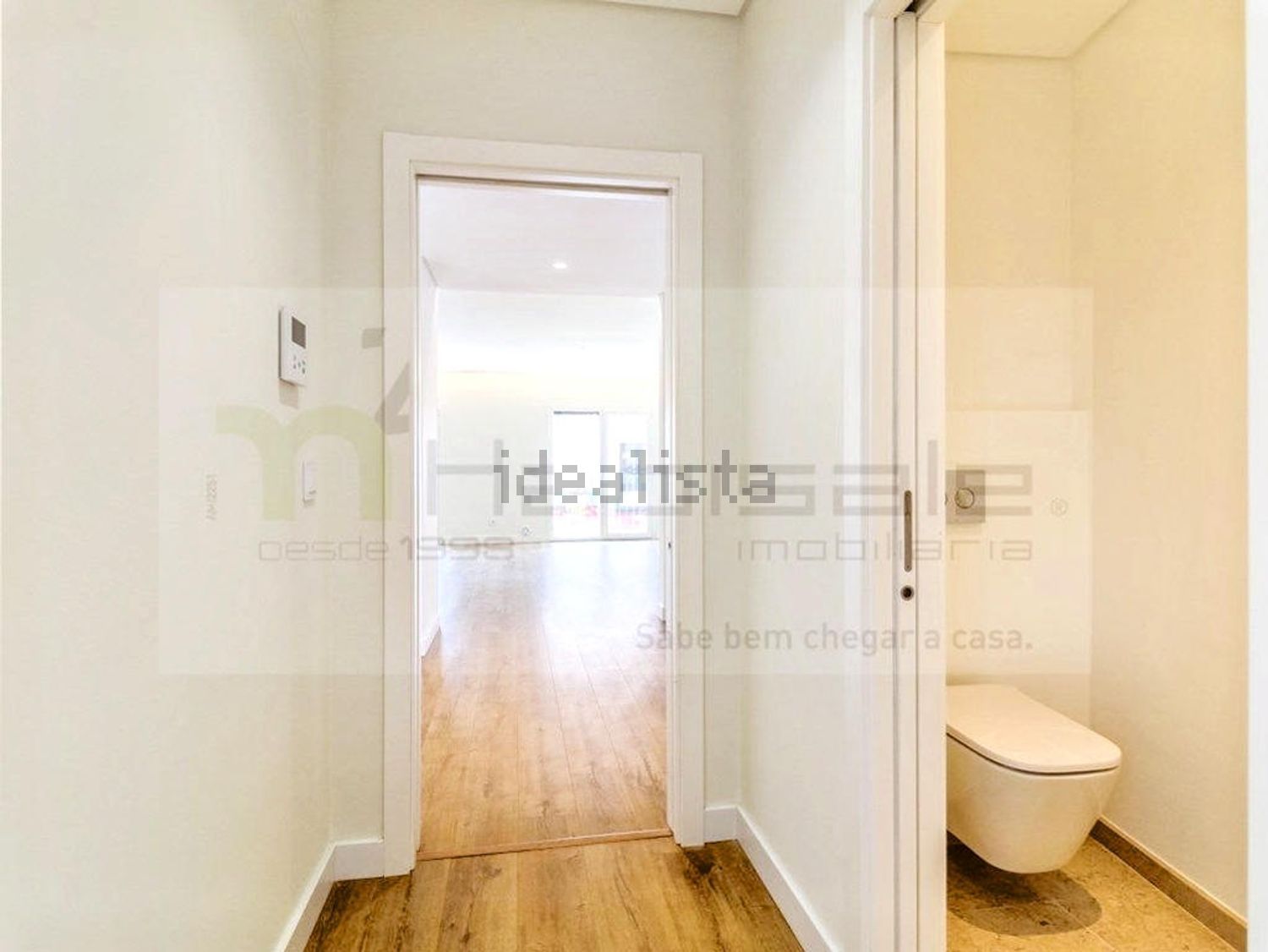 公寓 t4出售在Rua Almirante Gago Coutinho, 58 a - 过道