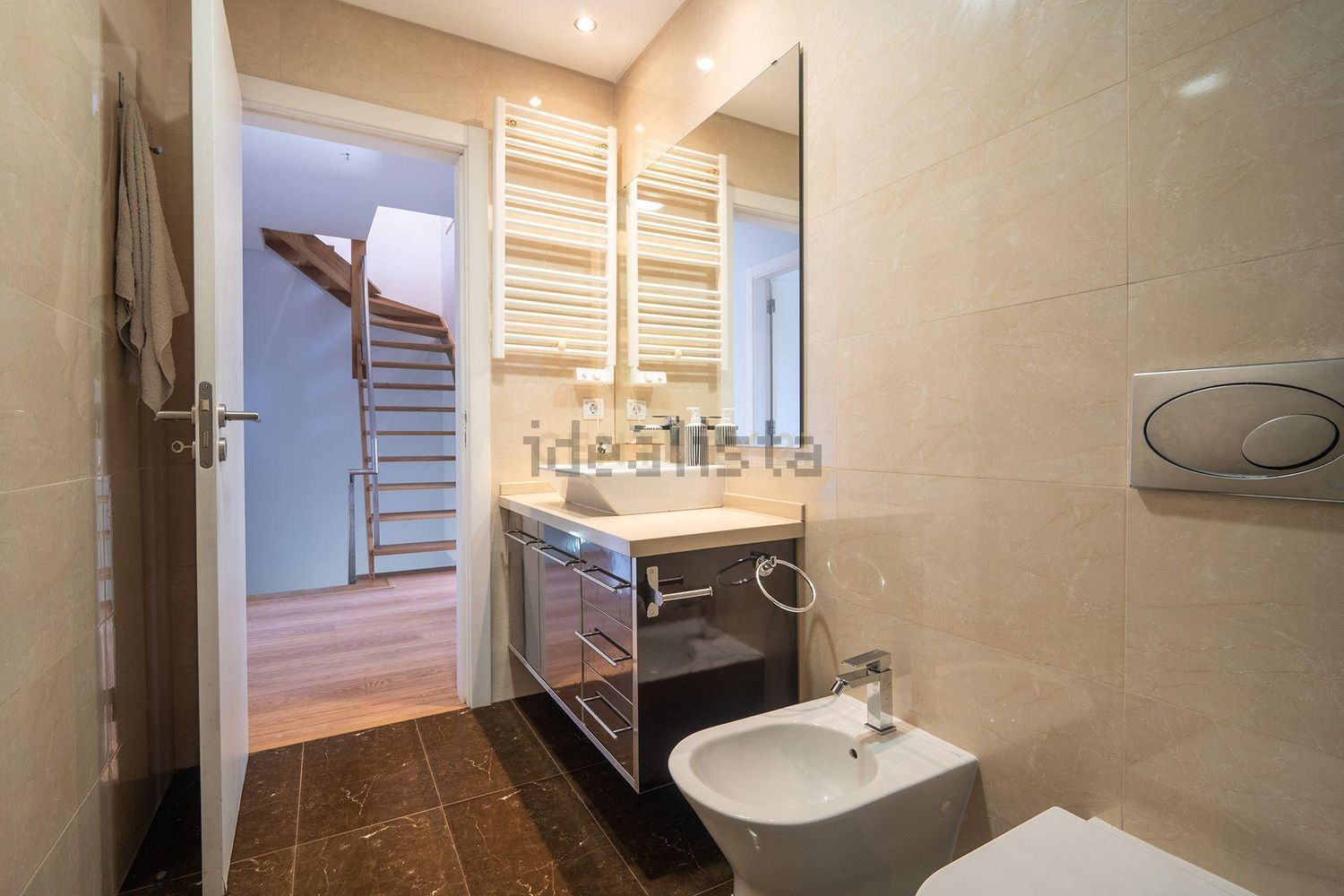 小楼房或独栋别墅出售在Rua Engenheiro José Caetano Salema Garção, 29 - 照片