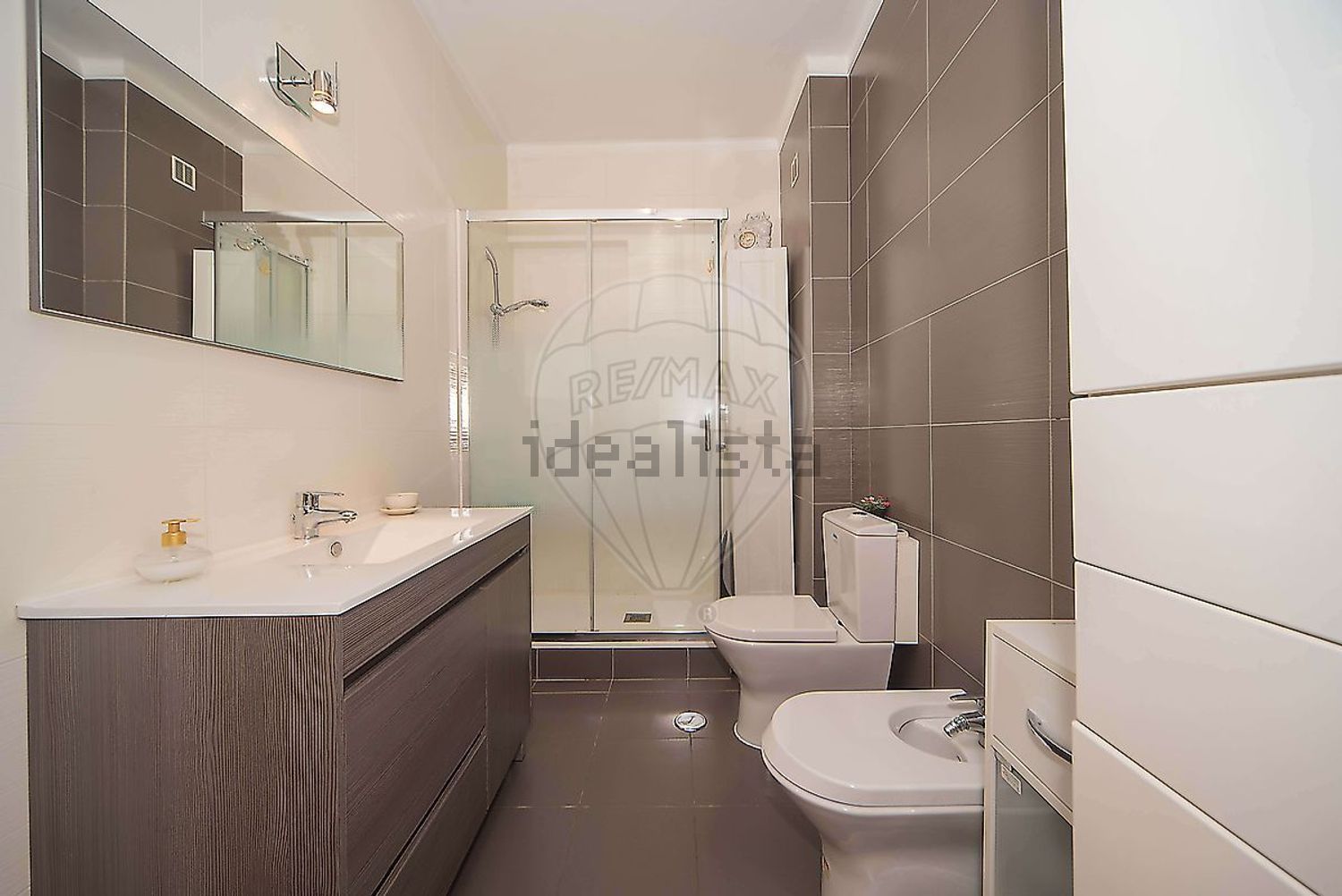 公寓 t2出售在Praça Professor Egas Moniz - 卫生间