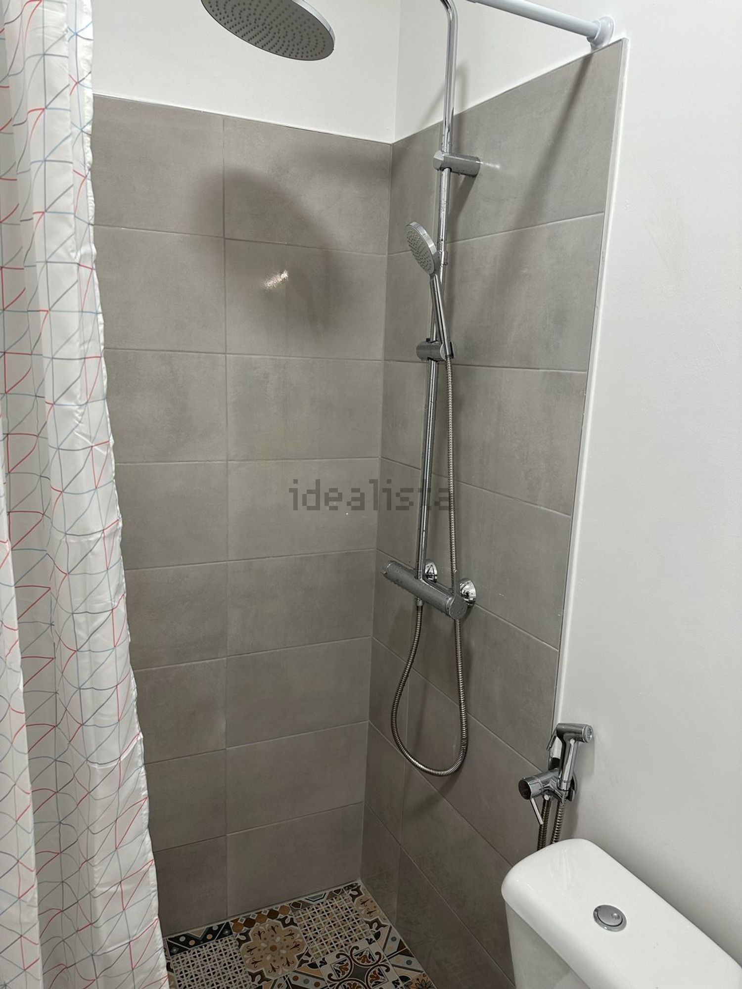 出租公寓 t1在Rua Filarmónica 1º de Dezembro - 卫生间