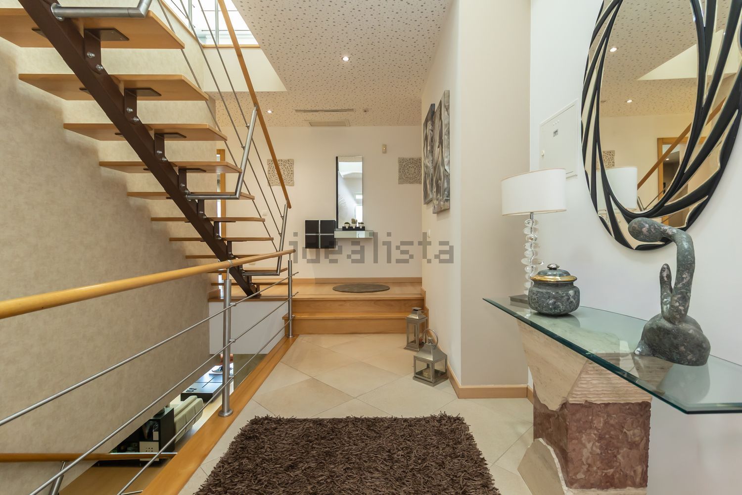 小楼房或独栋别墅出售在Rua Jorge Brum do Canto - 入口 / 出口