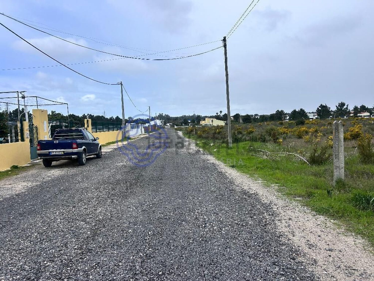 小楼房或别墅出售在Rua Primavera - 照片