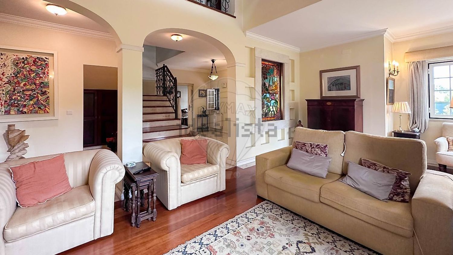 小楼房或独栋别墅出售在Rua da Mofina - 客厅