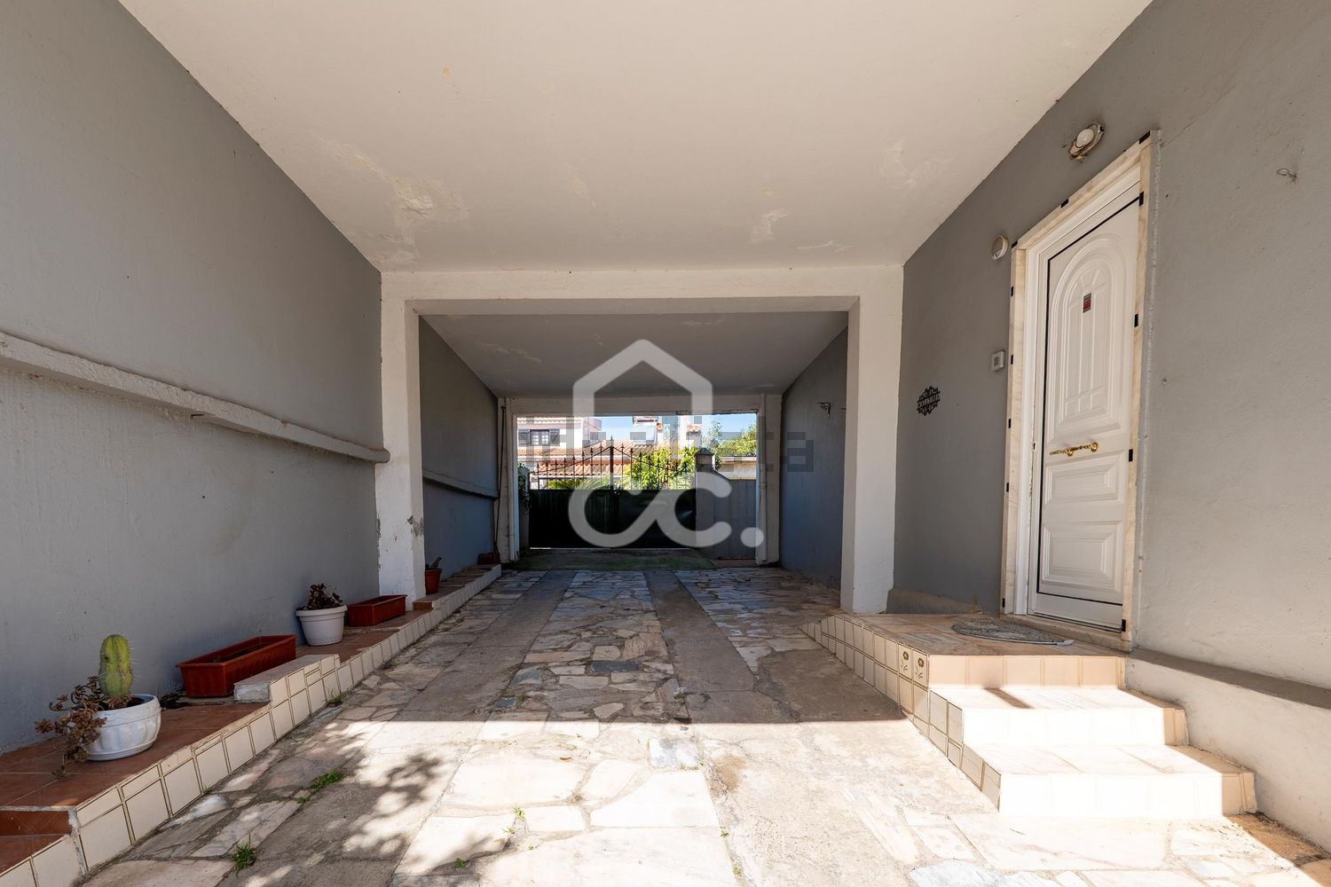 小楼房或独栋别墅出售在Lamas e Cercal - 过道