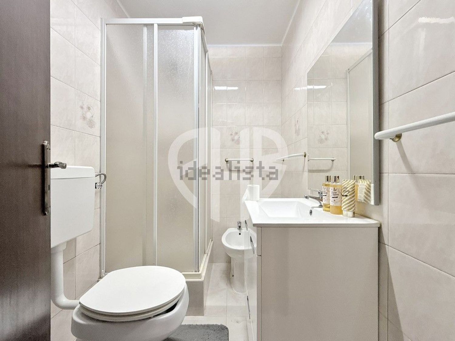 小楼房或独栋别墅出售Cm1029 - 卫生间