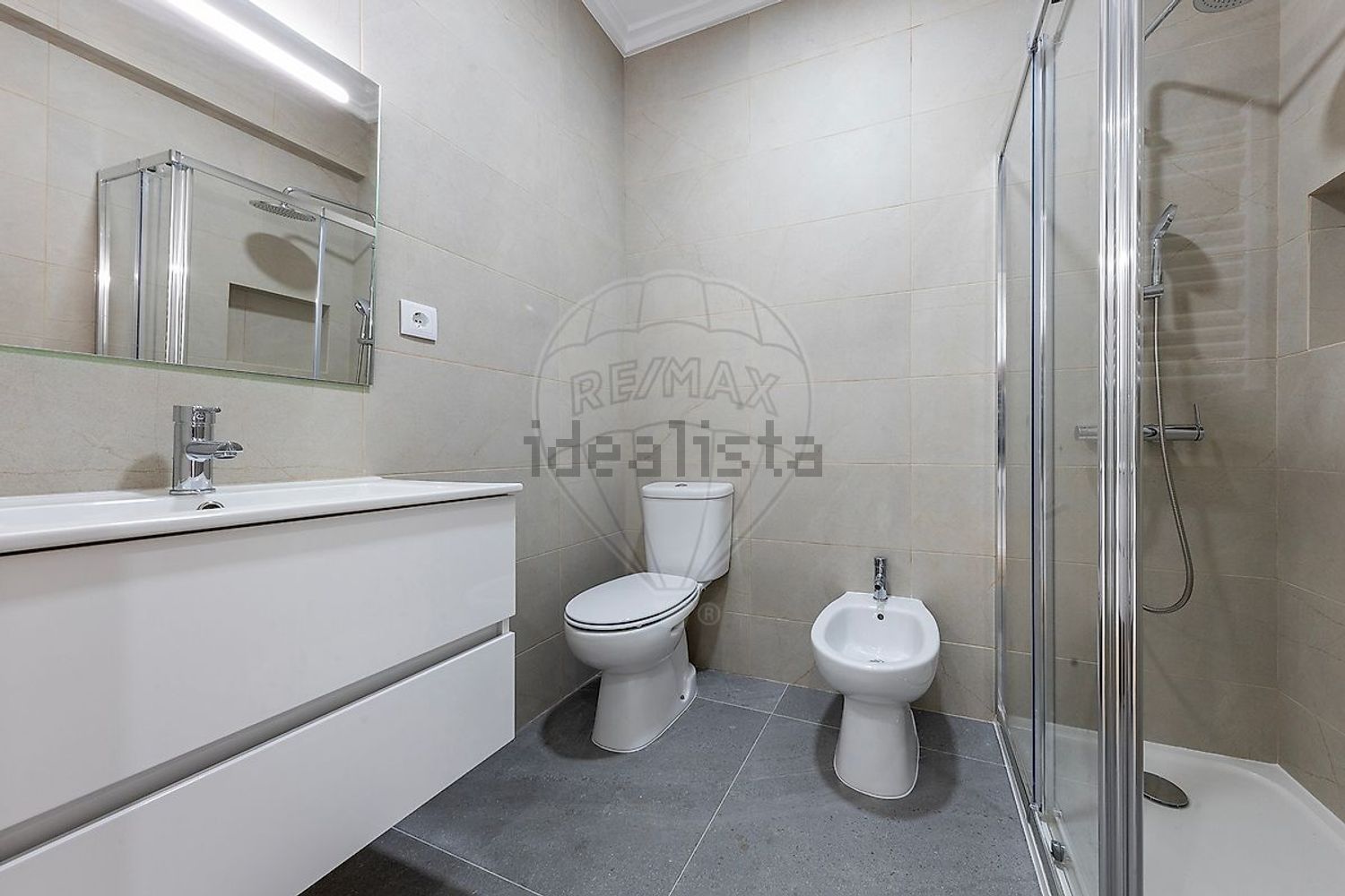 出租公寓 t2在Rua Doutor Ricardo Jorge - 卫生间