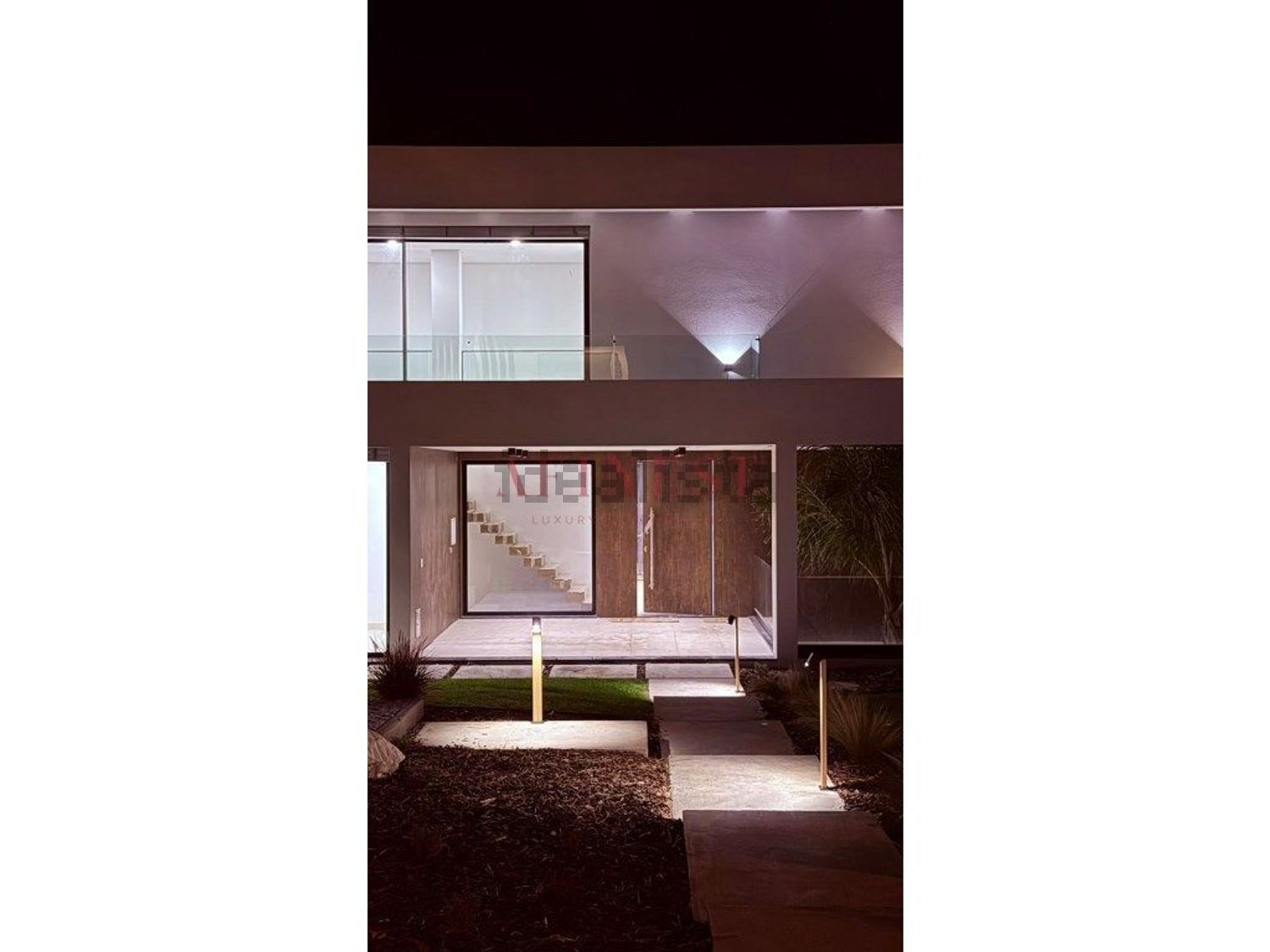 小楼房或独栋别墅出售在Rua do Tojo - 照片