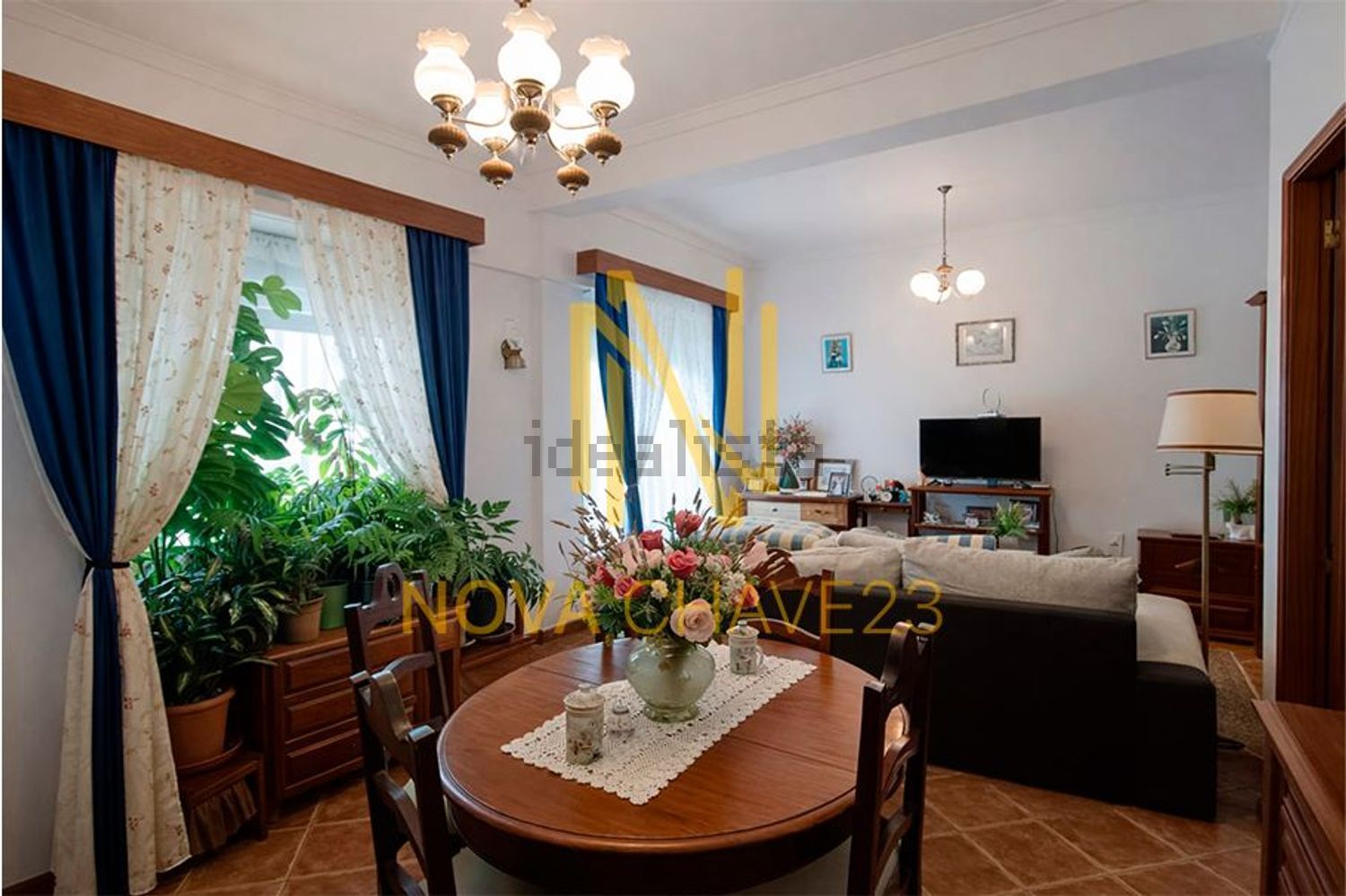 公寓 t1出售在Rua Altinho da Cotovia - 客厅