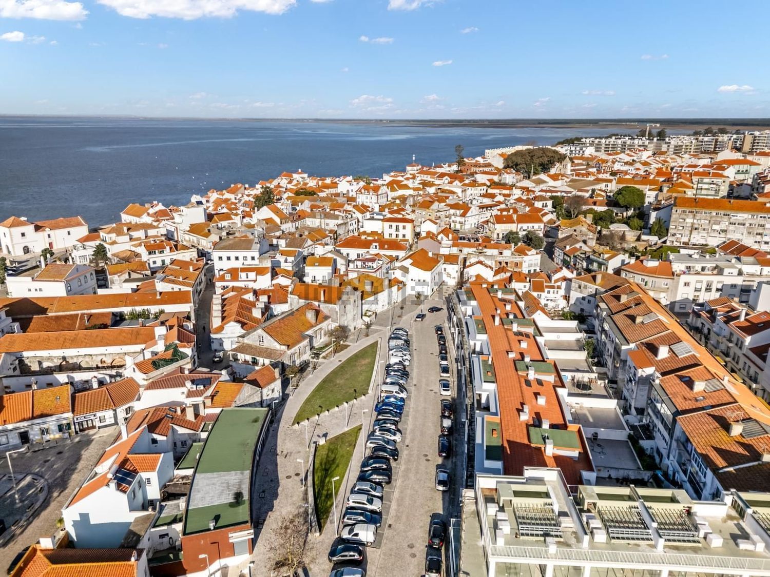 宫殿出售在Rua João Gonçalves - 视线