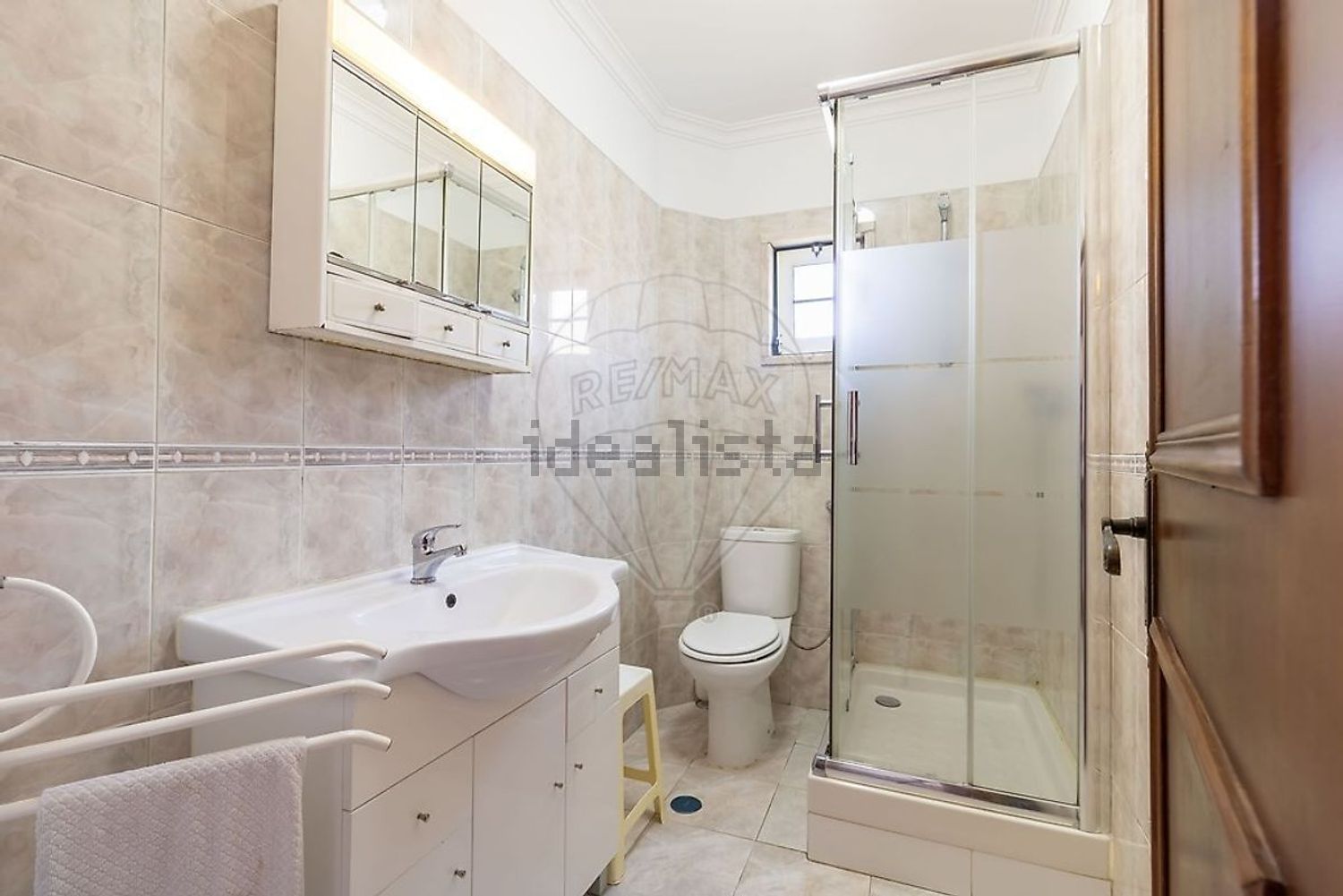 小楼房或独栋别墅出售Casal Novo - 卫生间