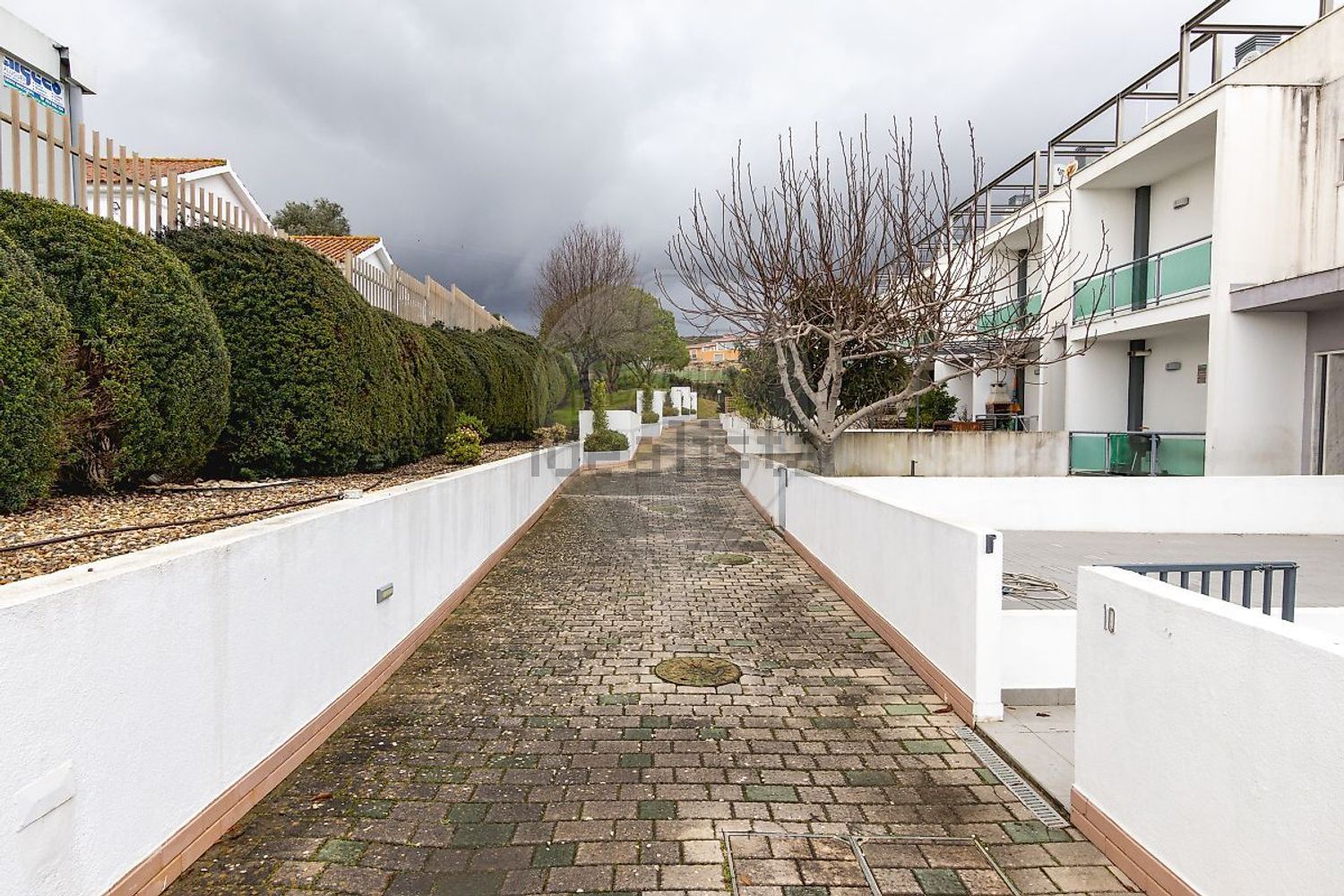 小楼房或独栋别墅出售在Rua Forças Armadas - 外立面