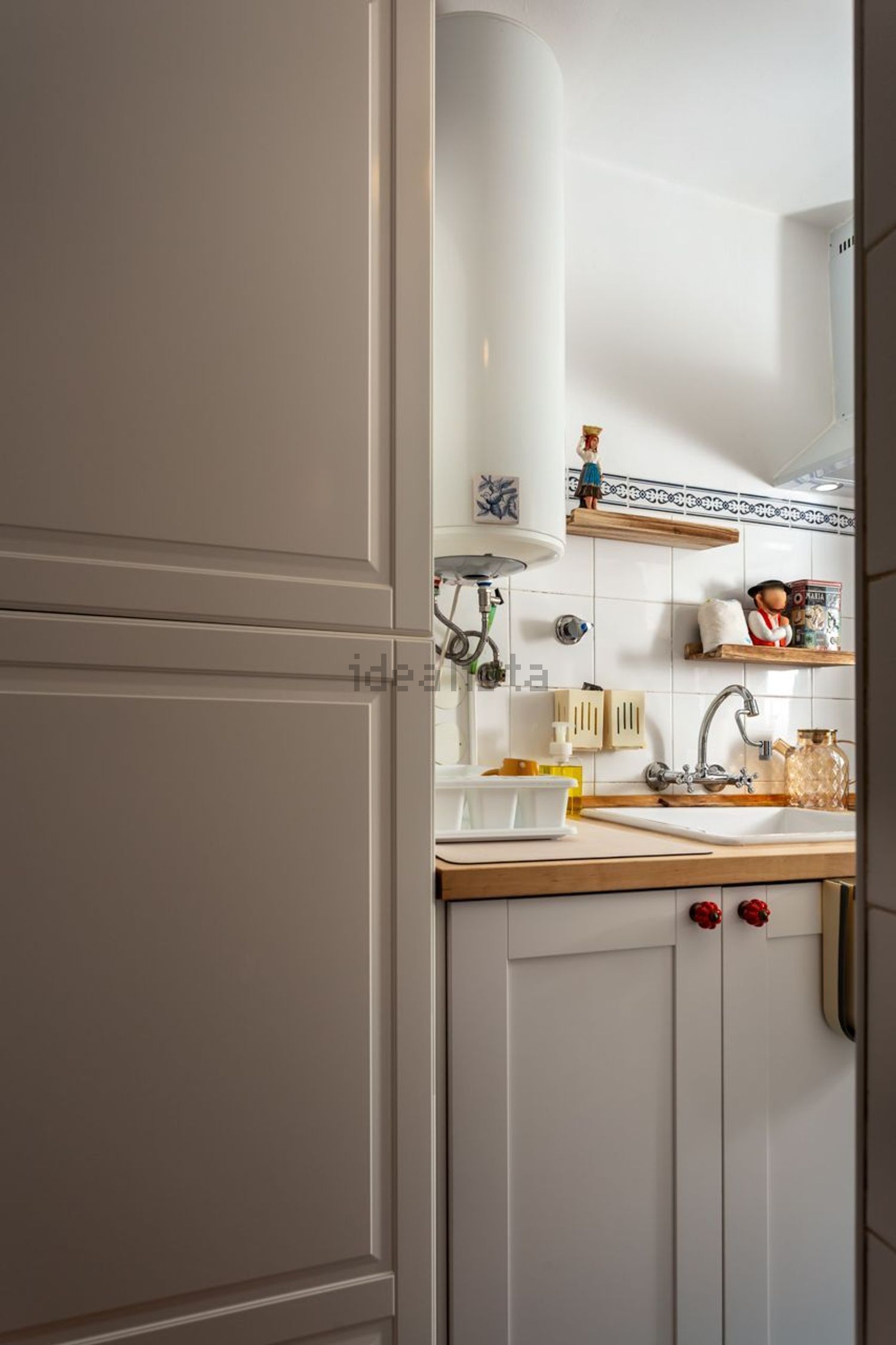 公寓 t1出售在Rua da Regueira, 68 - 厨房