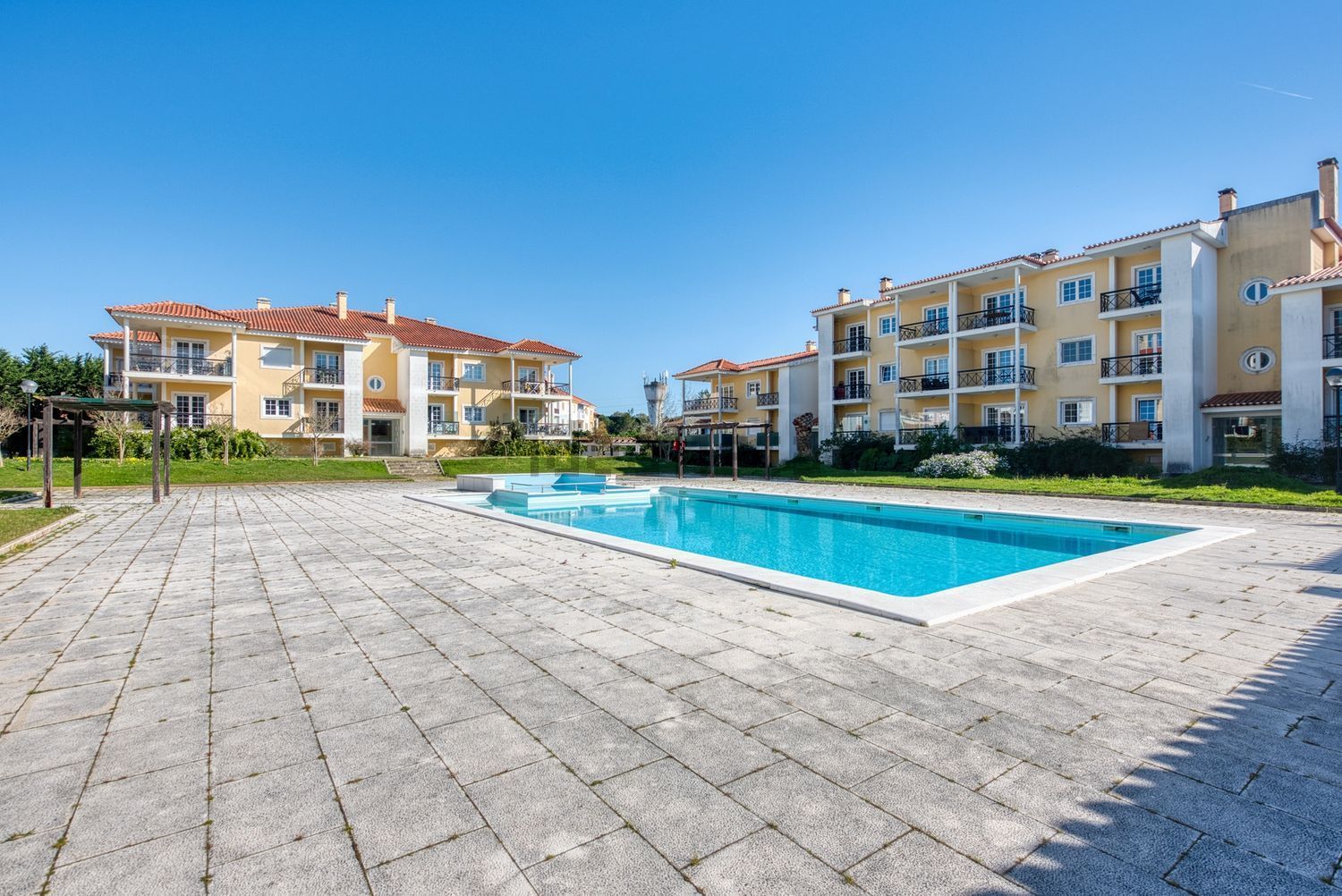 出租公寓 t3在Beloura - Penha Longa - 游泳池