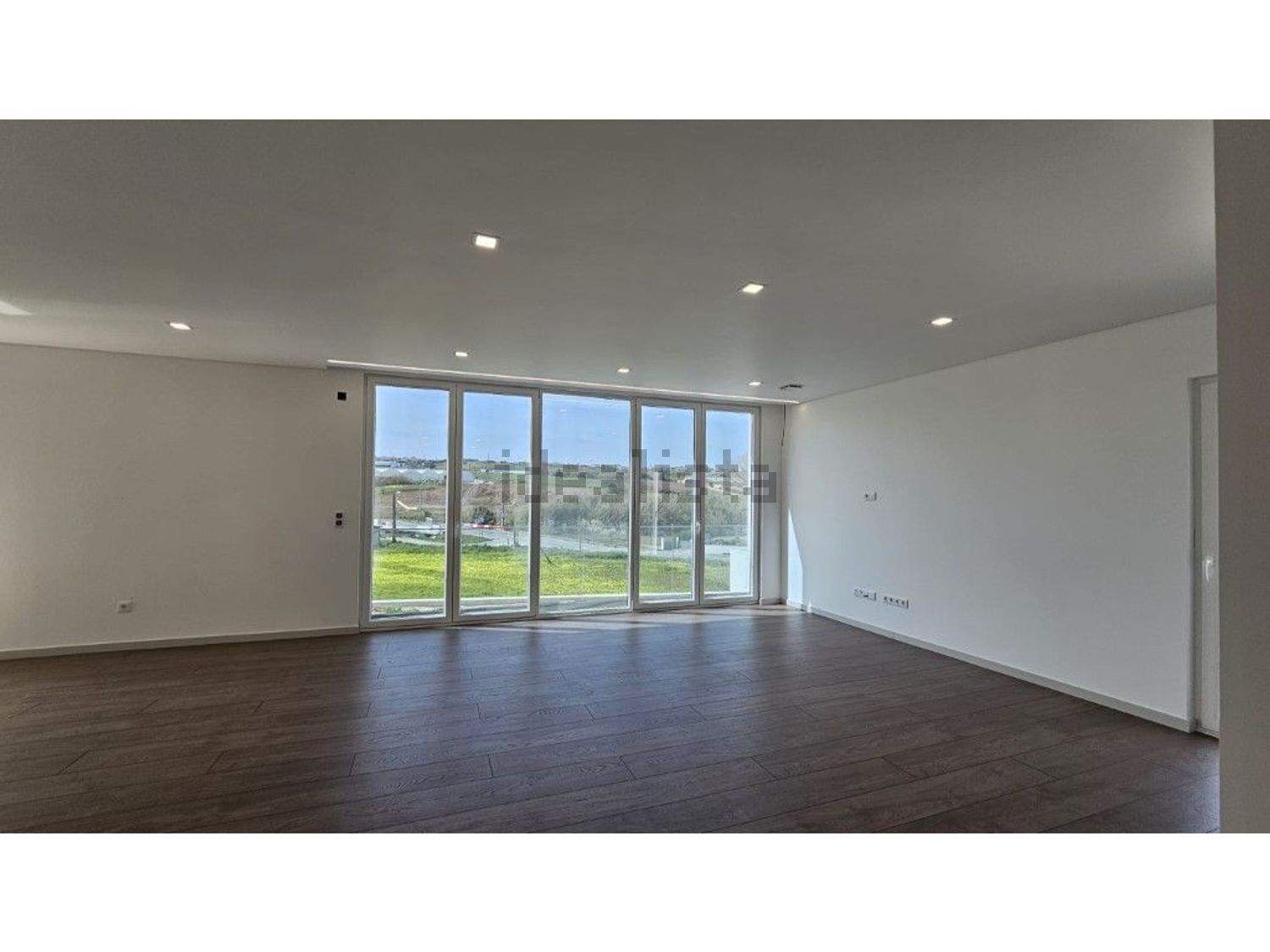 小楼房或独栋别墅出售在Rua dos Pedros - 客厅