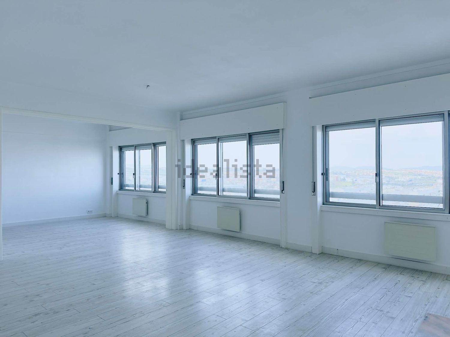 出租公寓 t4Rotunda Nuno Rodrigues dos Santos - 客厅