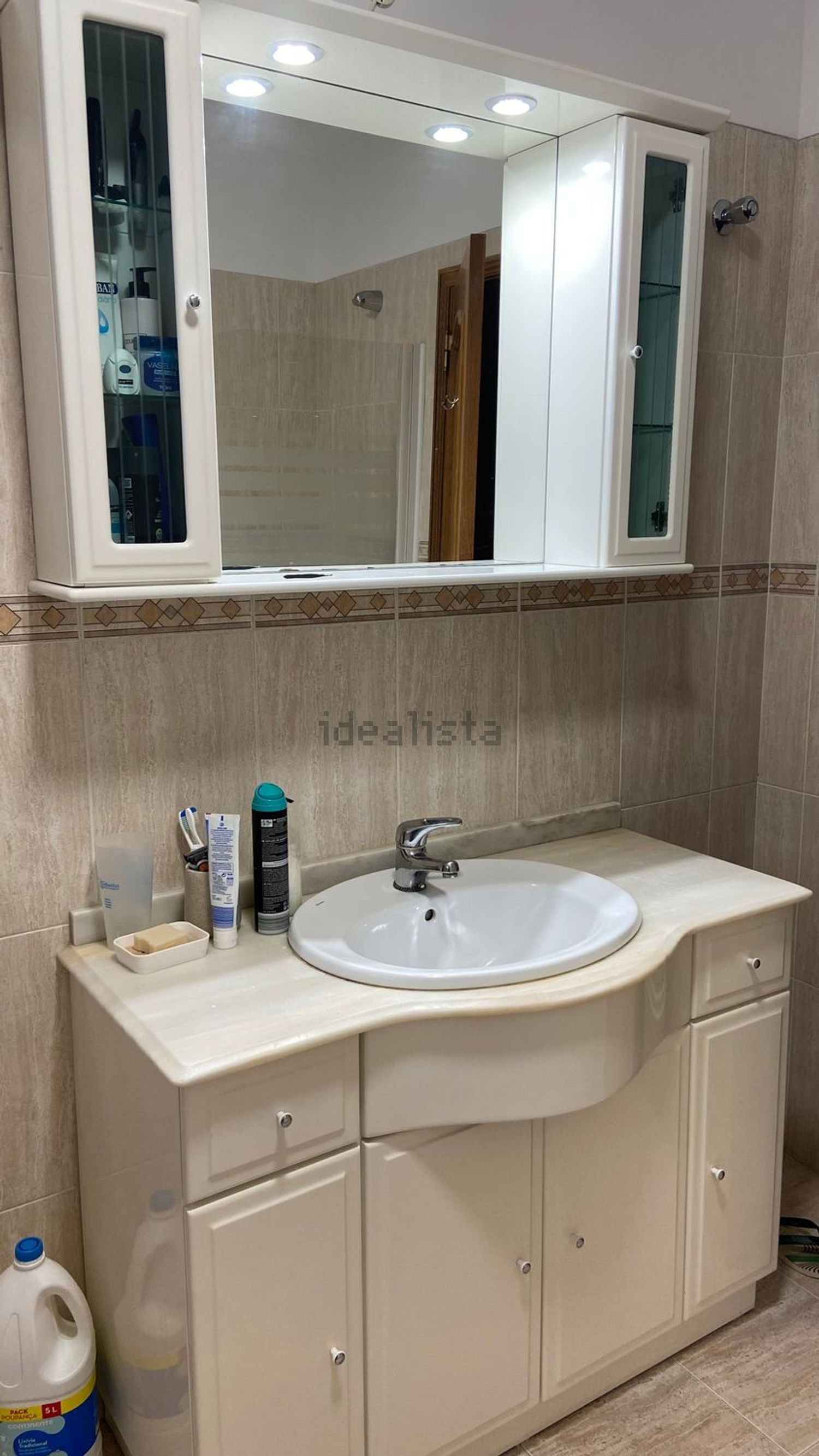 出租房间在Rua João Abel Manta, 10 - 卫生间