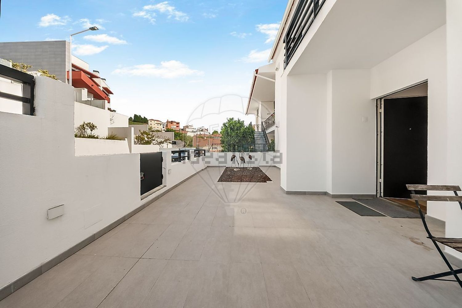 小楼房或独栋别墅出售在Bairro Vila Morena - 阳台