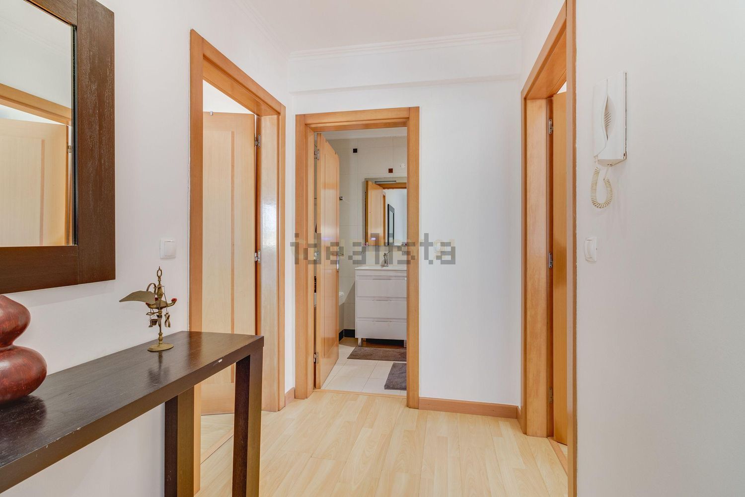 双拼别墅出售在Venda do Pinheiro e Santo Estêvão das Galés - 过道