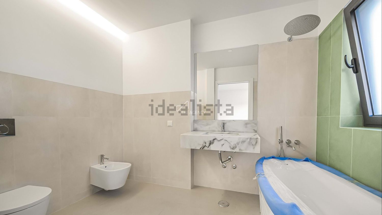 双拼别墅出售在Bairro da Quintinha - 卫生间