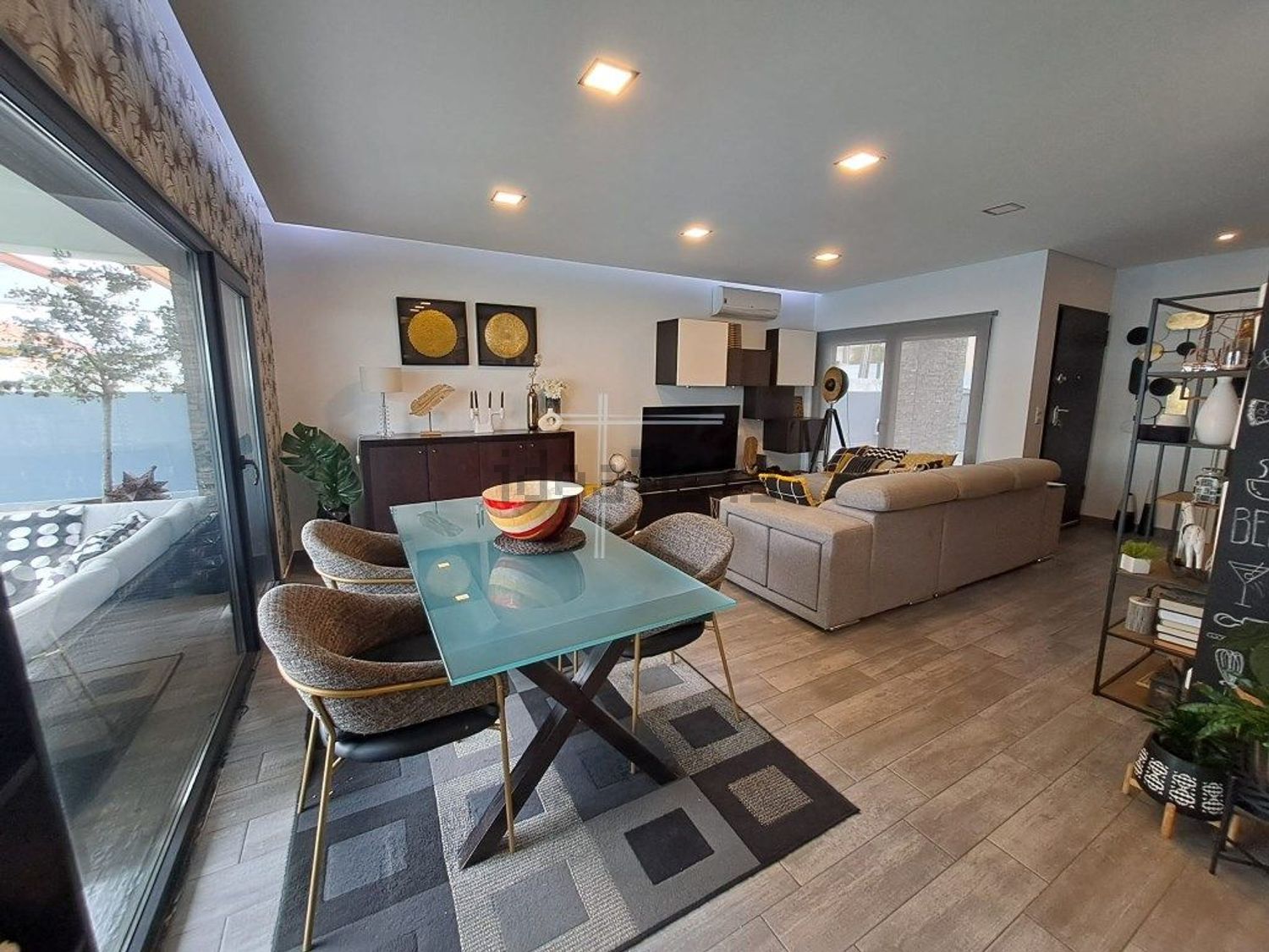 双拼别墅出售在Quintinhas - 客厅