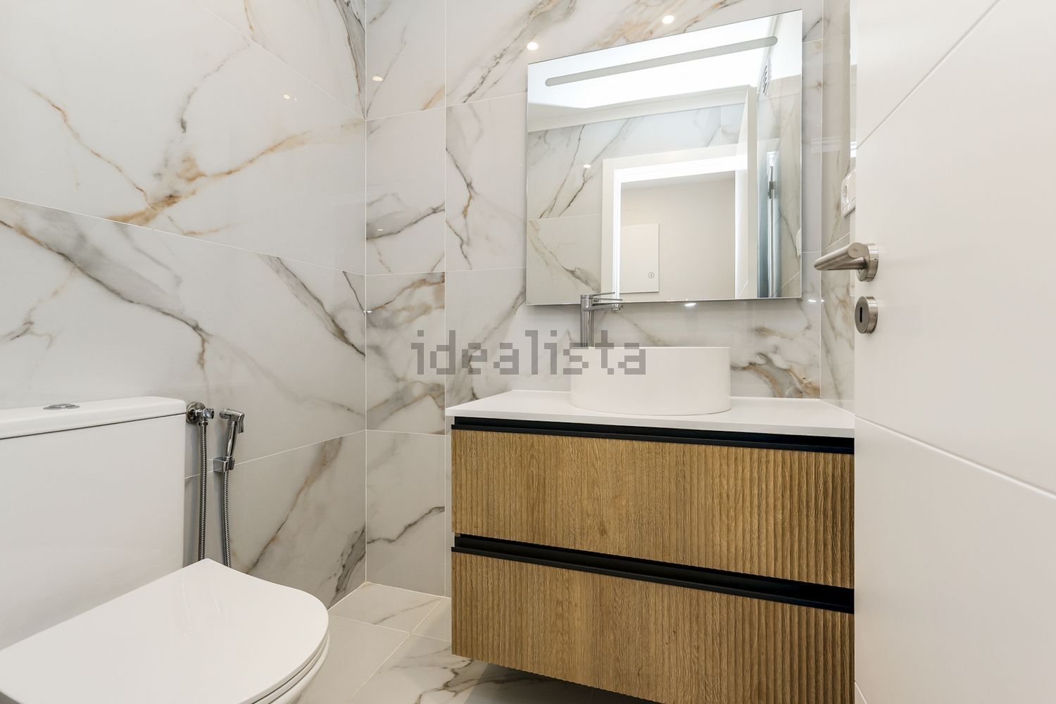 出租公寓 t4在Rua João das Regras, 35 - 卫生间