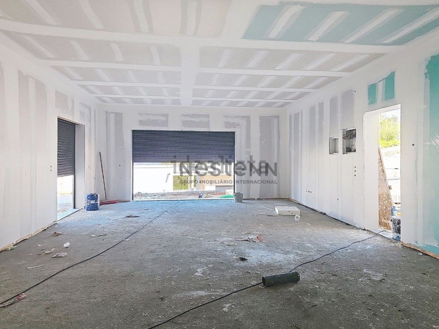 小楼房或独栋别墅出售在Lamas e Cercal - 照片