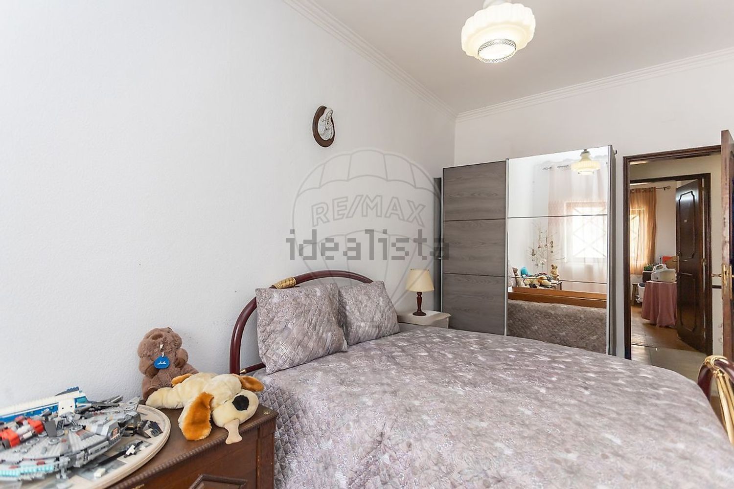 小楼房或独栋别墅出售在Rua José Fontana - 卧室