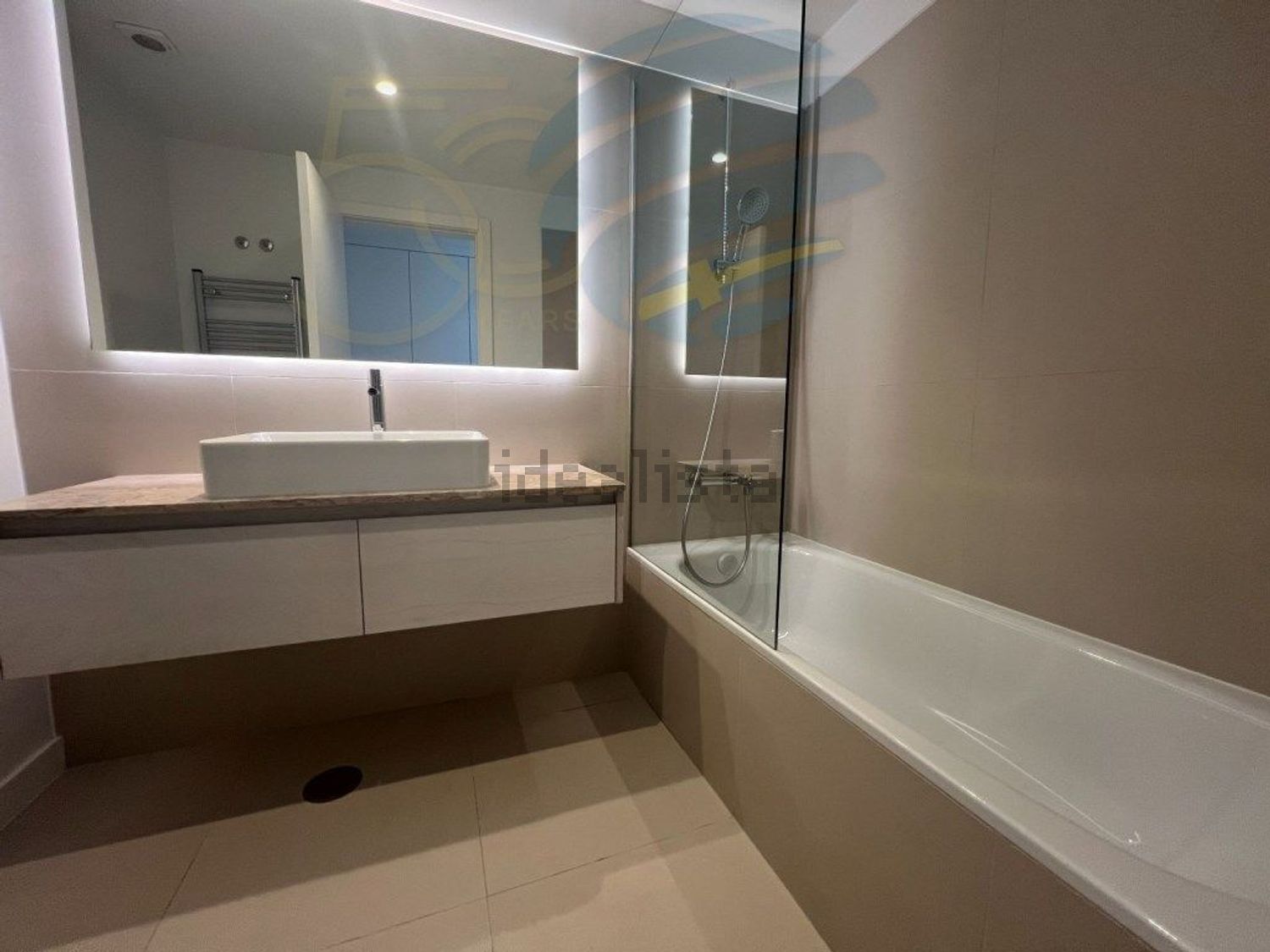 出租公寓 t2在Porto Salvo - 卫生间