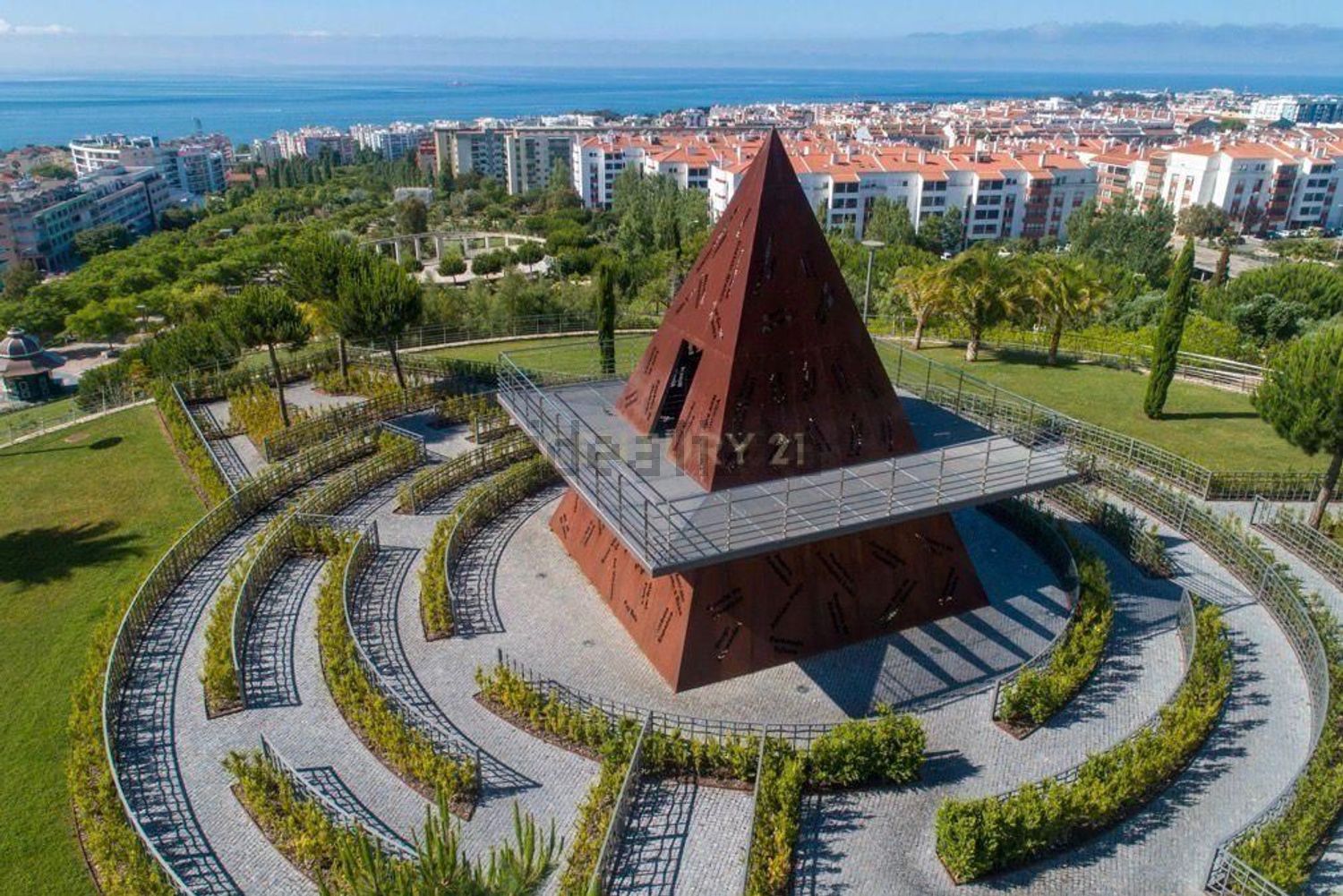 小楼房或独栋别墅出售在Estrada Sem Nome - 照片