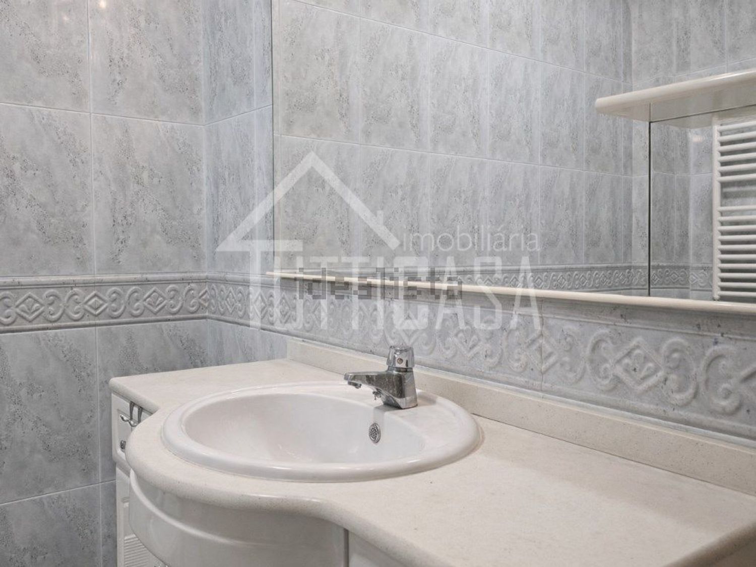 公寓 t2出售在Rua Francisco Pereira Júnior - 卫生间