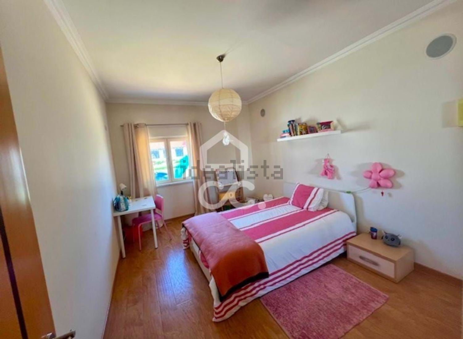 小楼房或独栋别墅出售在Milharado - 卧室