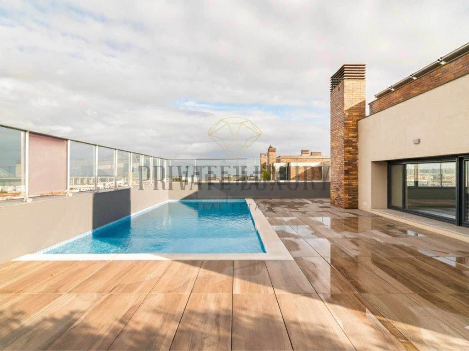 顶层公寓出售在Moscavide e Portela - 游泳池