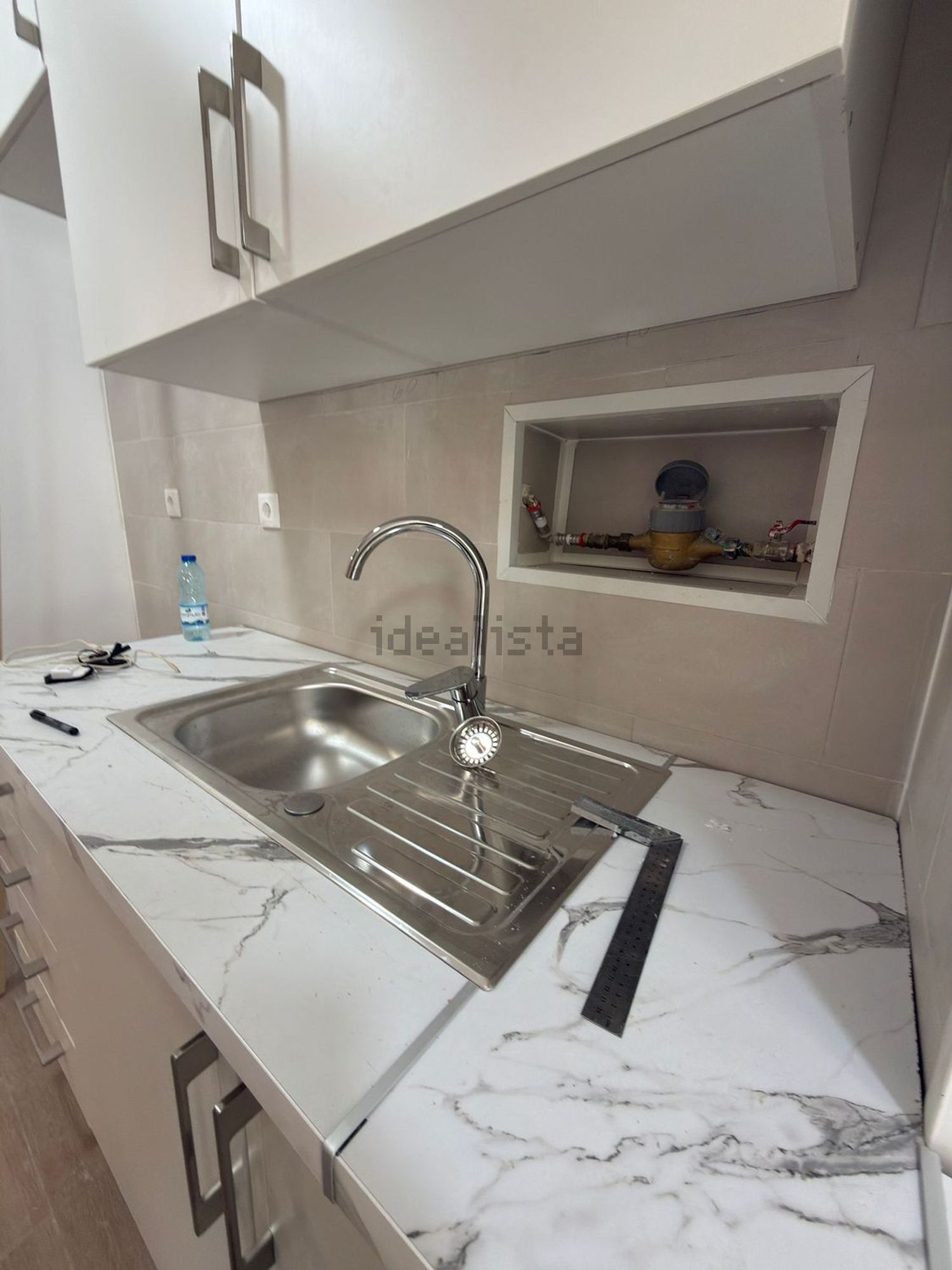 出租公寓 t4在Avenida Miguel Bombarda, 100 - 厨房