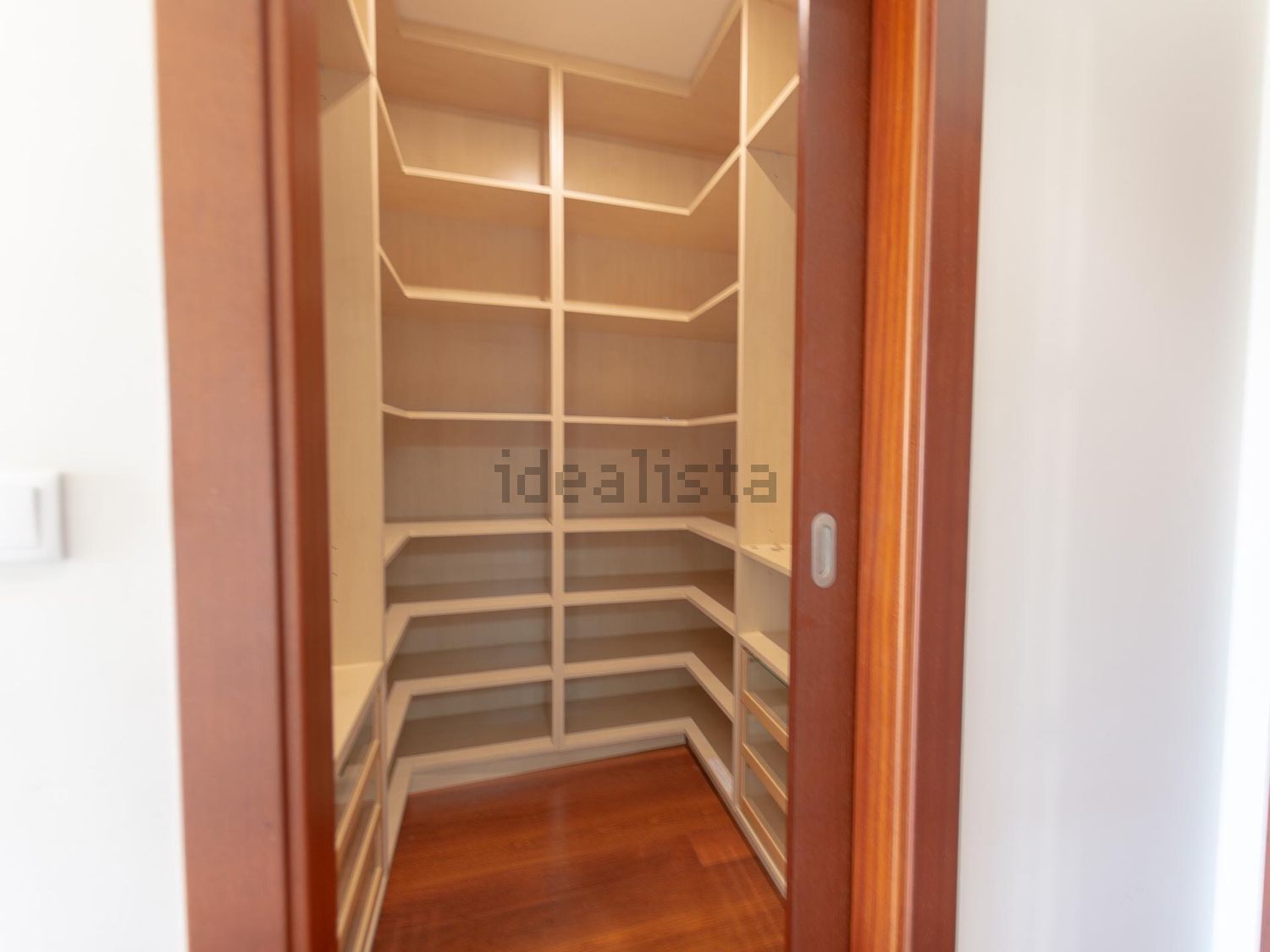 出租公寓 t4在Rua Marechal Gomes da Costa, 3 - 试衣间