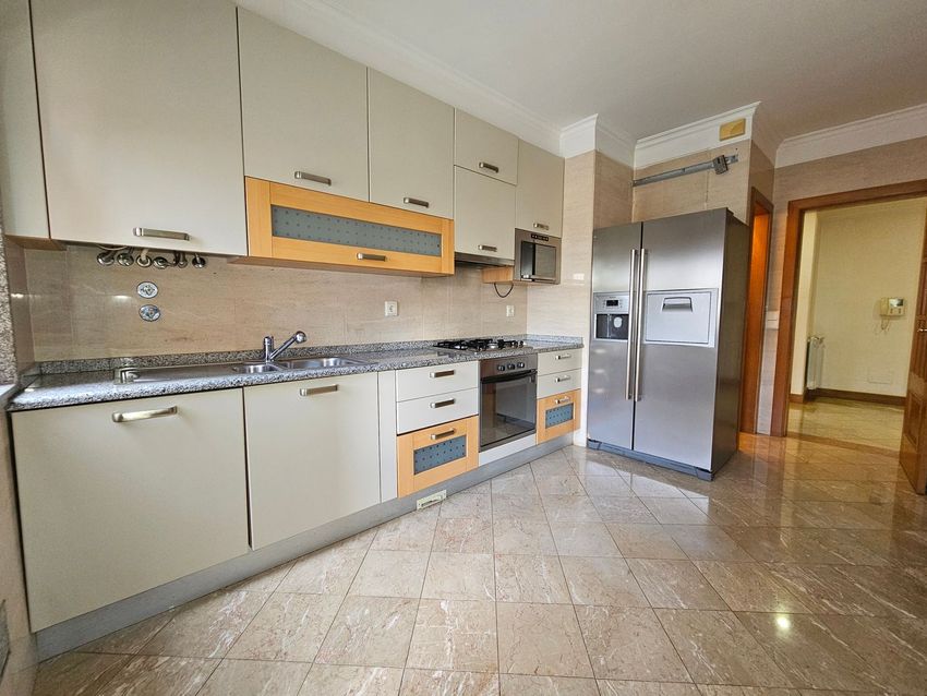 公寓 t4出售在Serra de Carnaxide