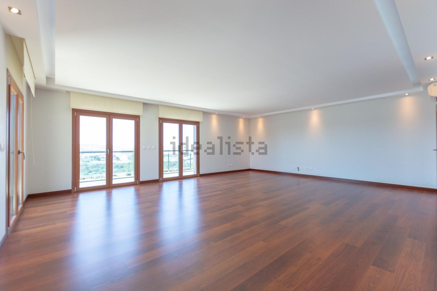 出租公寓 t4在Rua Marechal Gomes da Costa, 3 - 居住